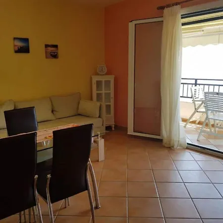 Cosy In Corfu With Shared Pool