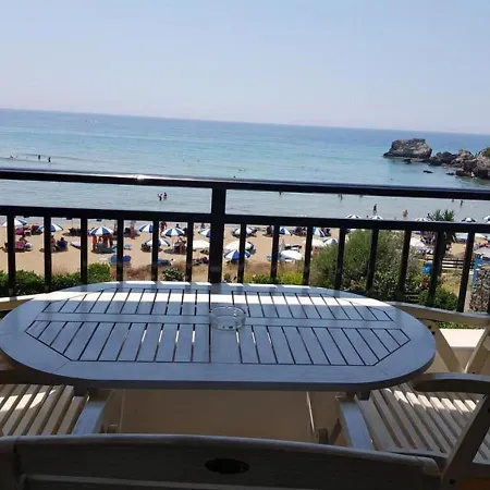 Cosy In Corfu With Shared Pool *